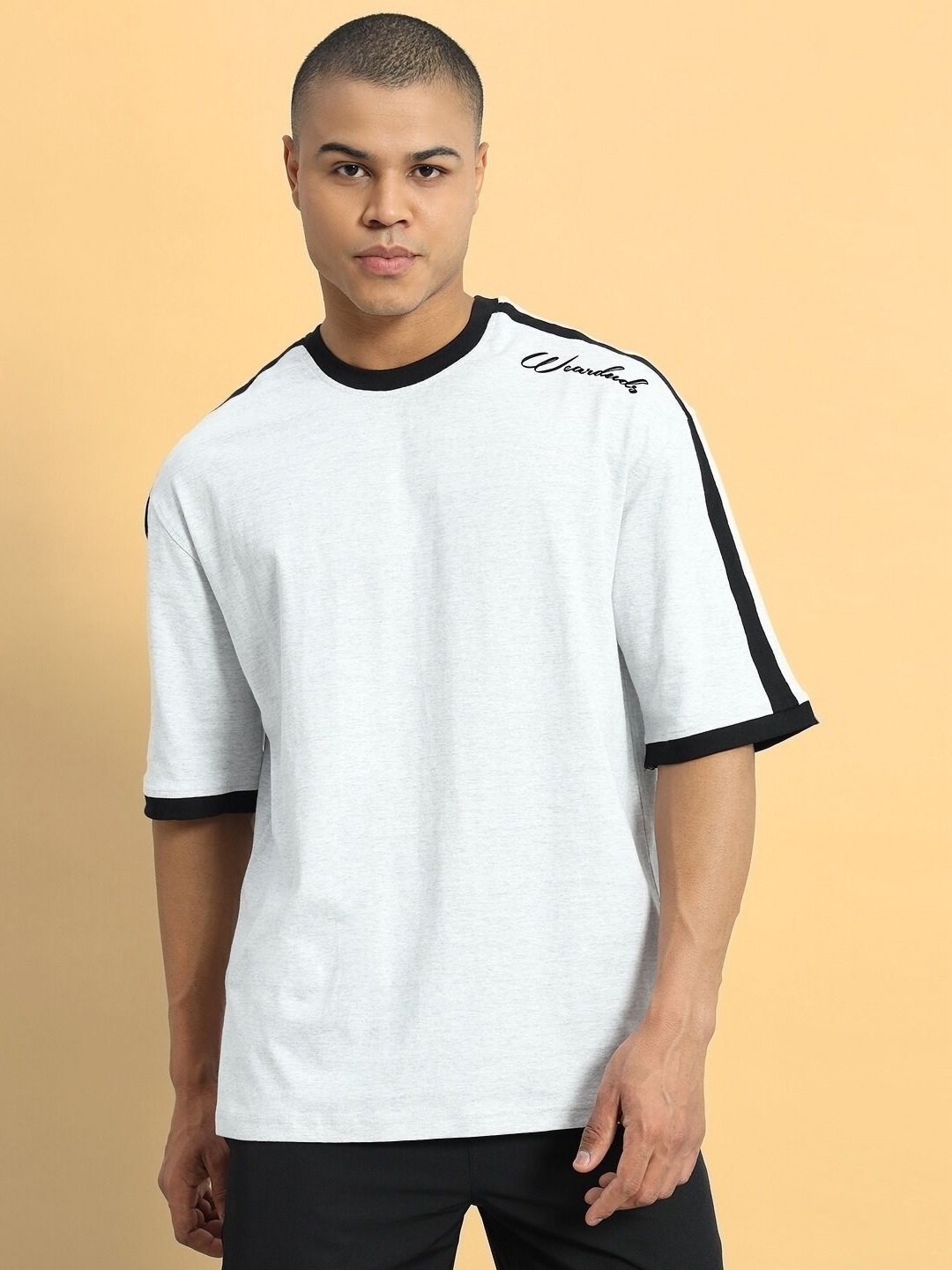 

WEARDUDS Men Solid Round Neck Cotton Oversized T-shirt, White