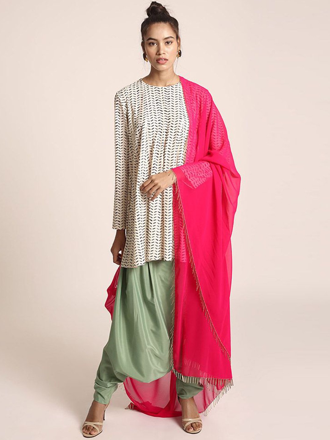 

PS PRET BY PAYAL SINGHAL Abstract Printed Straight Kurta With Crotch & Dupatta, Cream