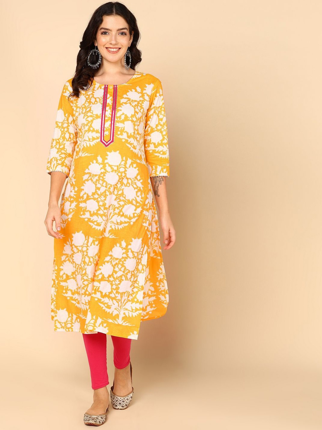 

Shiv ali apparels Floral Printed Round Neck Cotton Straight Kurta, Yellow