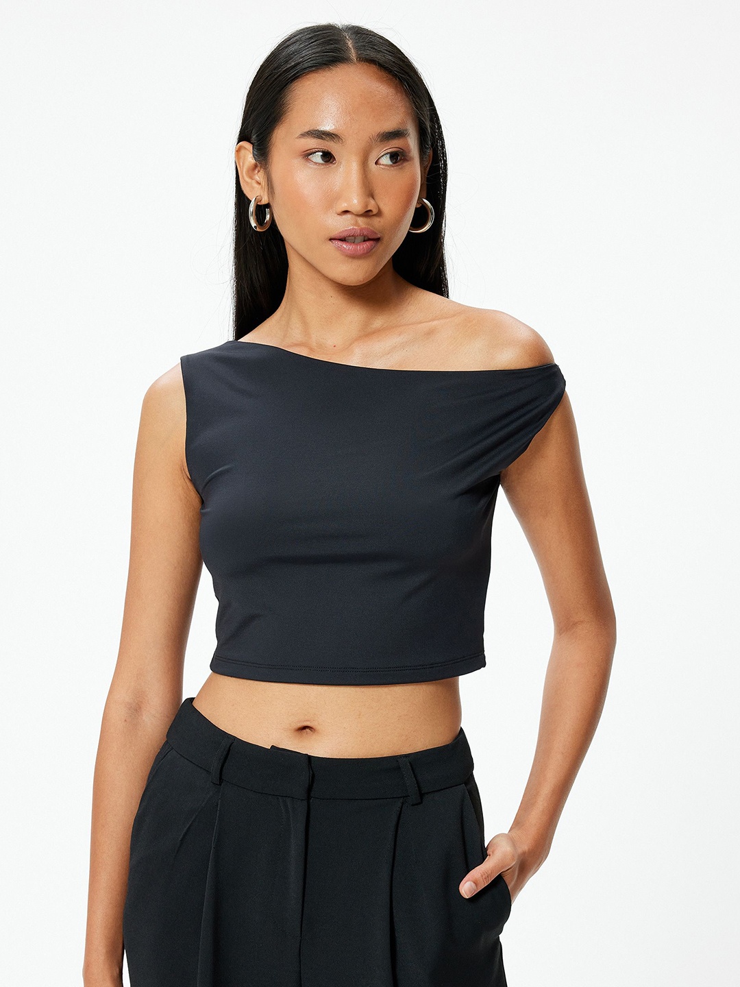 

Koton Women V-Neck Applique Slim Fit T-shirt, Black