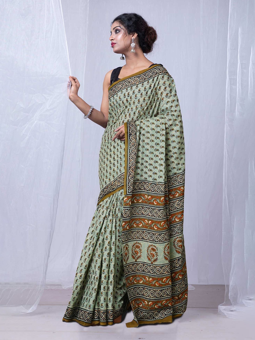 

Unnati Silks Printed Ethnic Motifs Pure Cotton Handloom Bagru Saree, Blue
