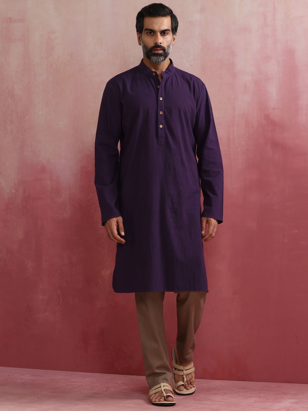

trueBrowns Men Solid Kurta, Purple
