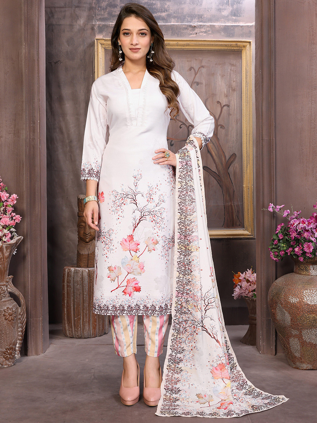 

SUNDARNAARI Floral Printed V Neck Straight Kurta & Pyjamas With Dupatta, White