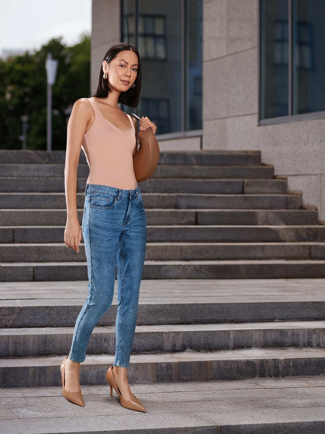 

Chemistry Women Blue Skinny Fit Light Fade Stretchable Jeans