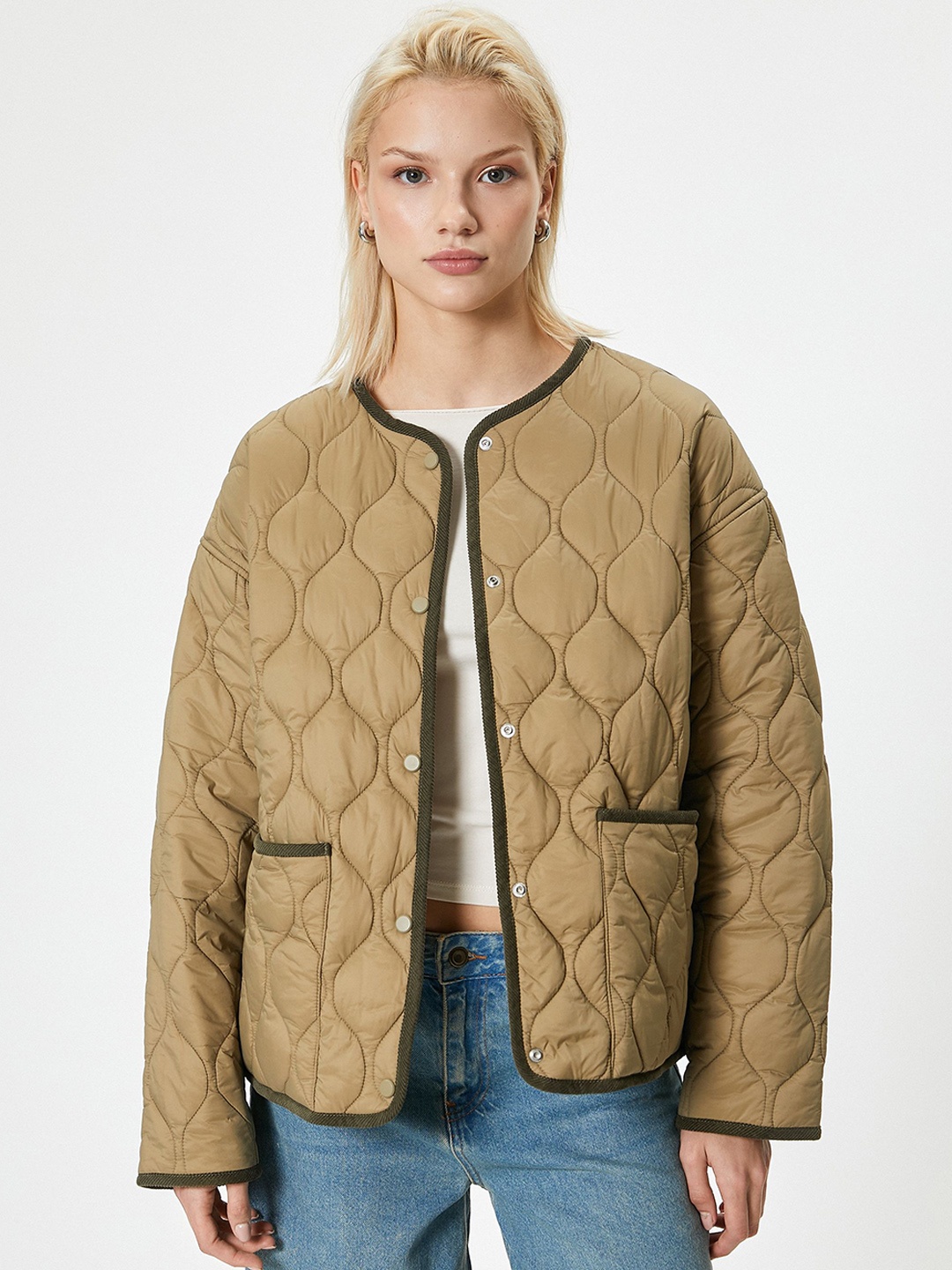 

Koton Women Solid Collarless Quilted Jacket, Khaki