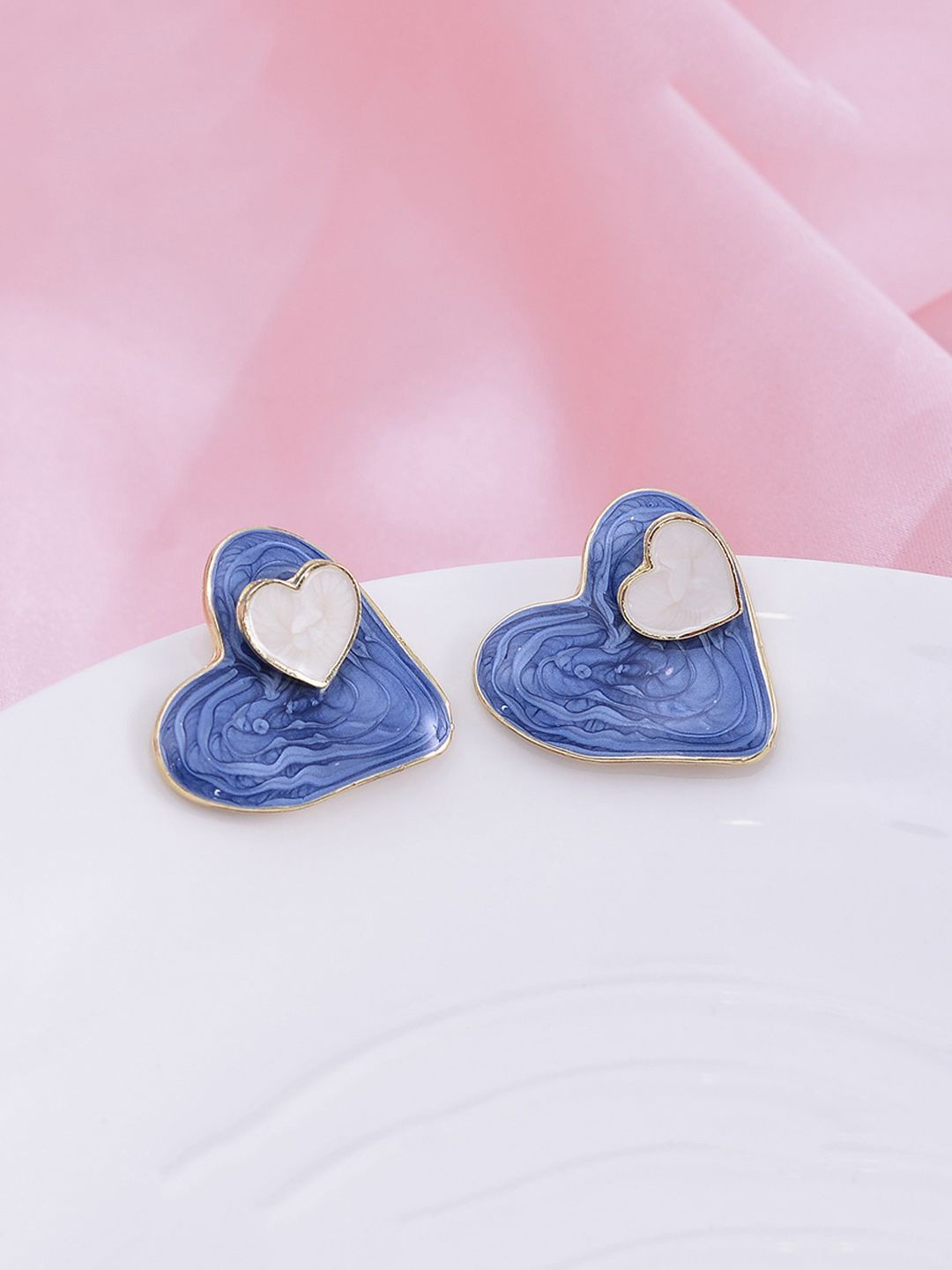 

FIMBUL Stainless Steel Heart Shaped Studs, Gold