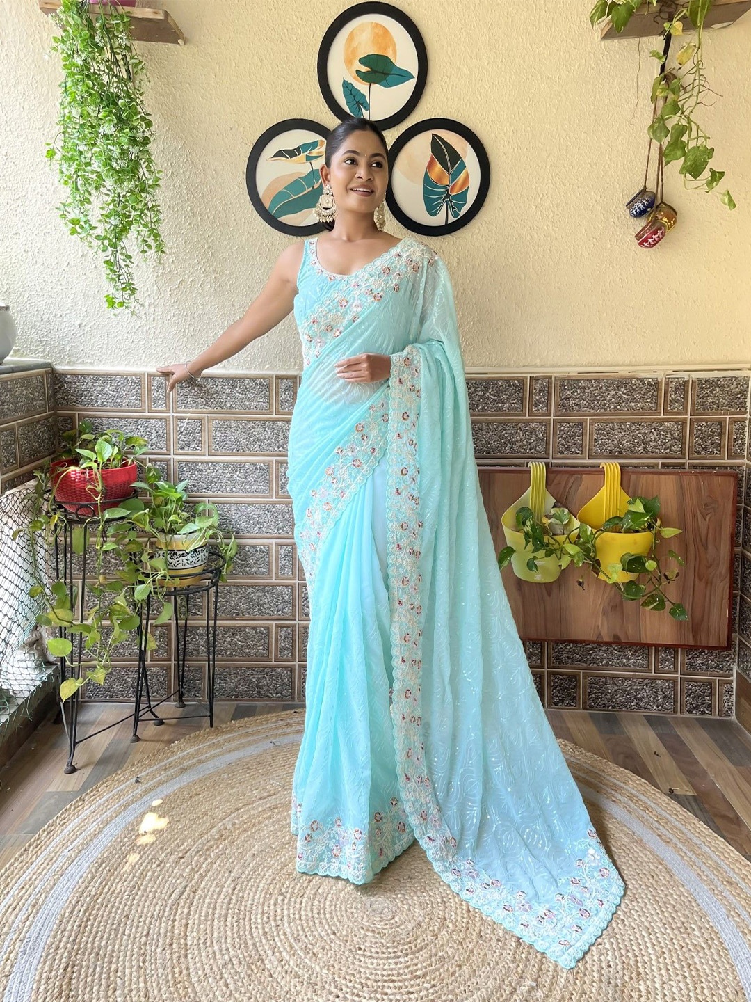 

LeeliPeeri Embellished Saree, Blue