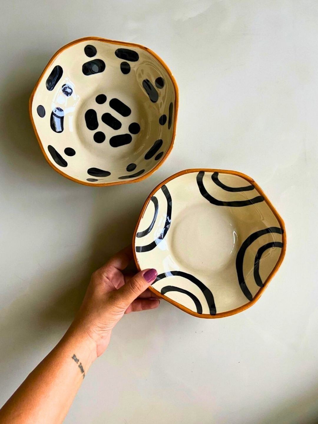

WEAVING HOMES Black & White 2 Pieces Printed Ceramic Bowls