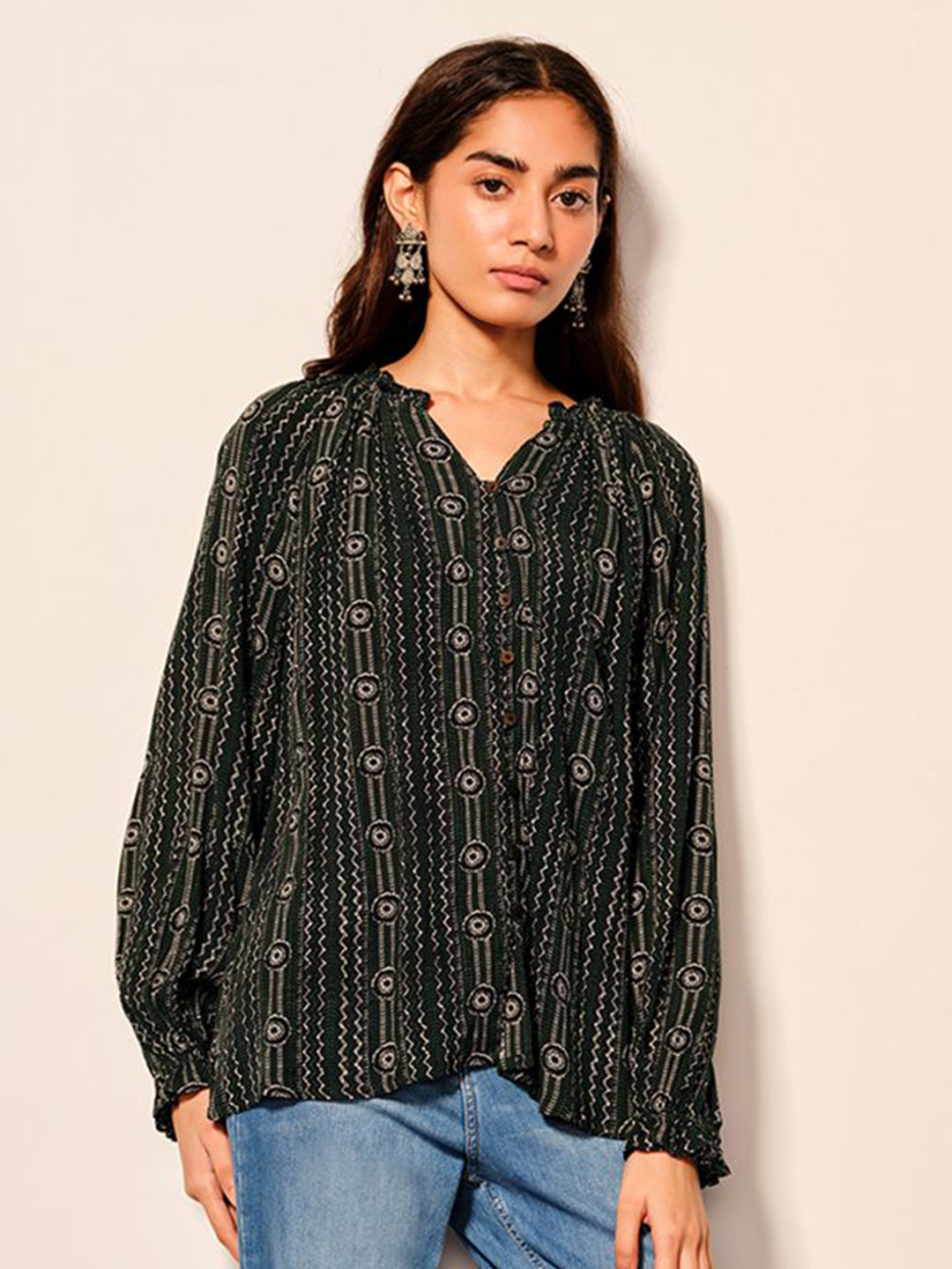 

Global Desi Women Geometric Printed Mandarin Collar Top, Green