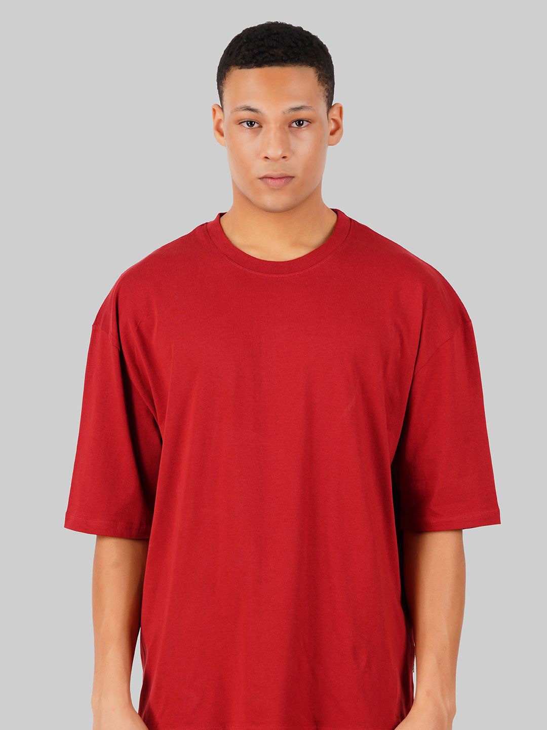 

Roadster Men Graphic Printed Round Neck Cotton Oversized T-Shirt, Red