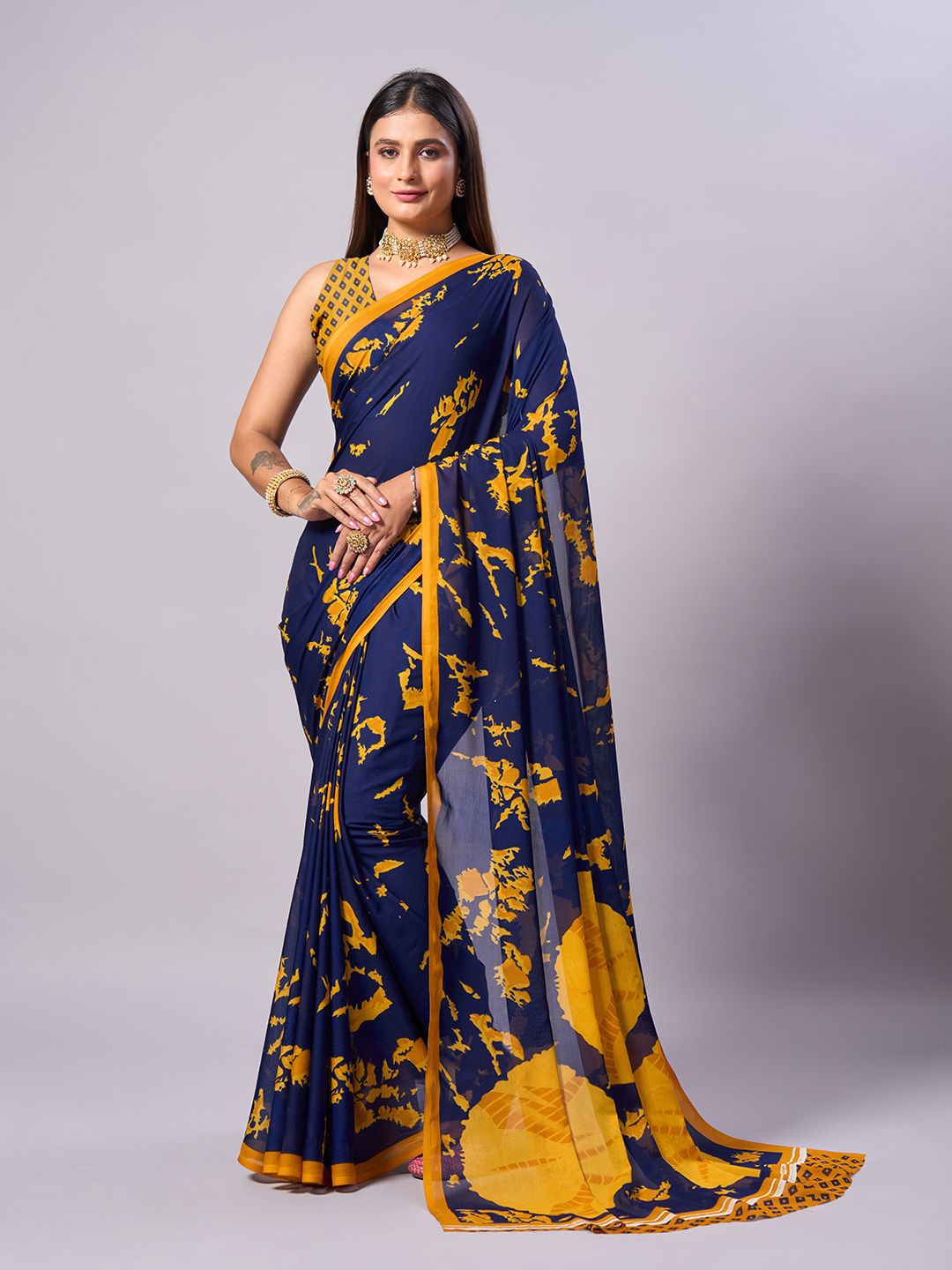 

VIRICA Women Printed Sarees, Navy blue