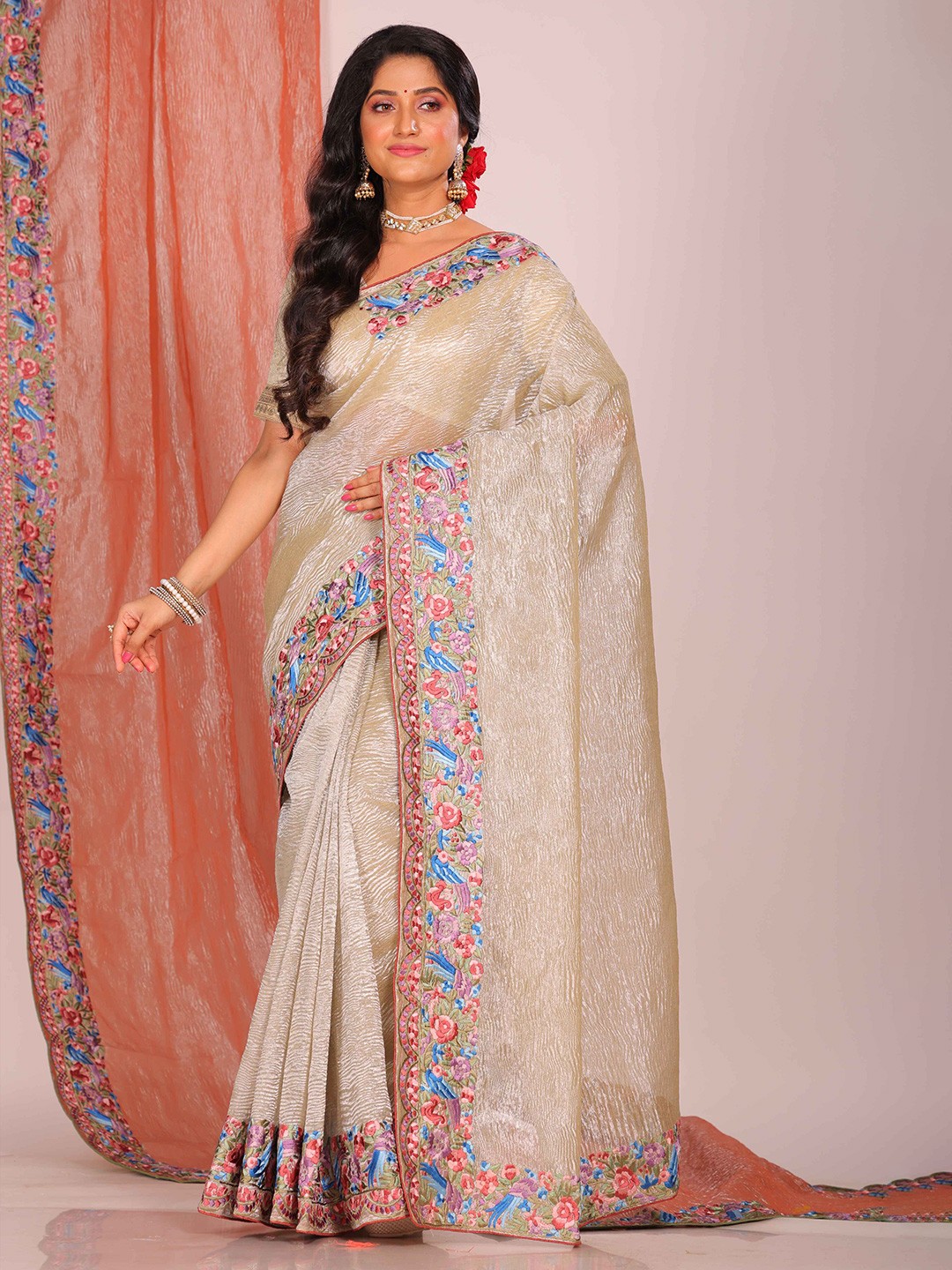 

Morchari Floral Embroidered Tissue Saree, Gold