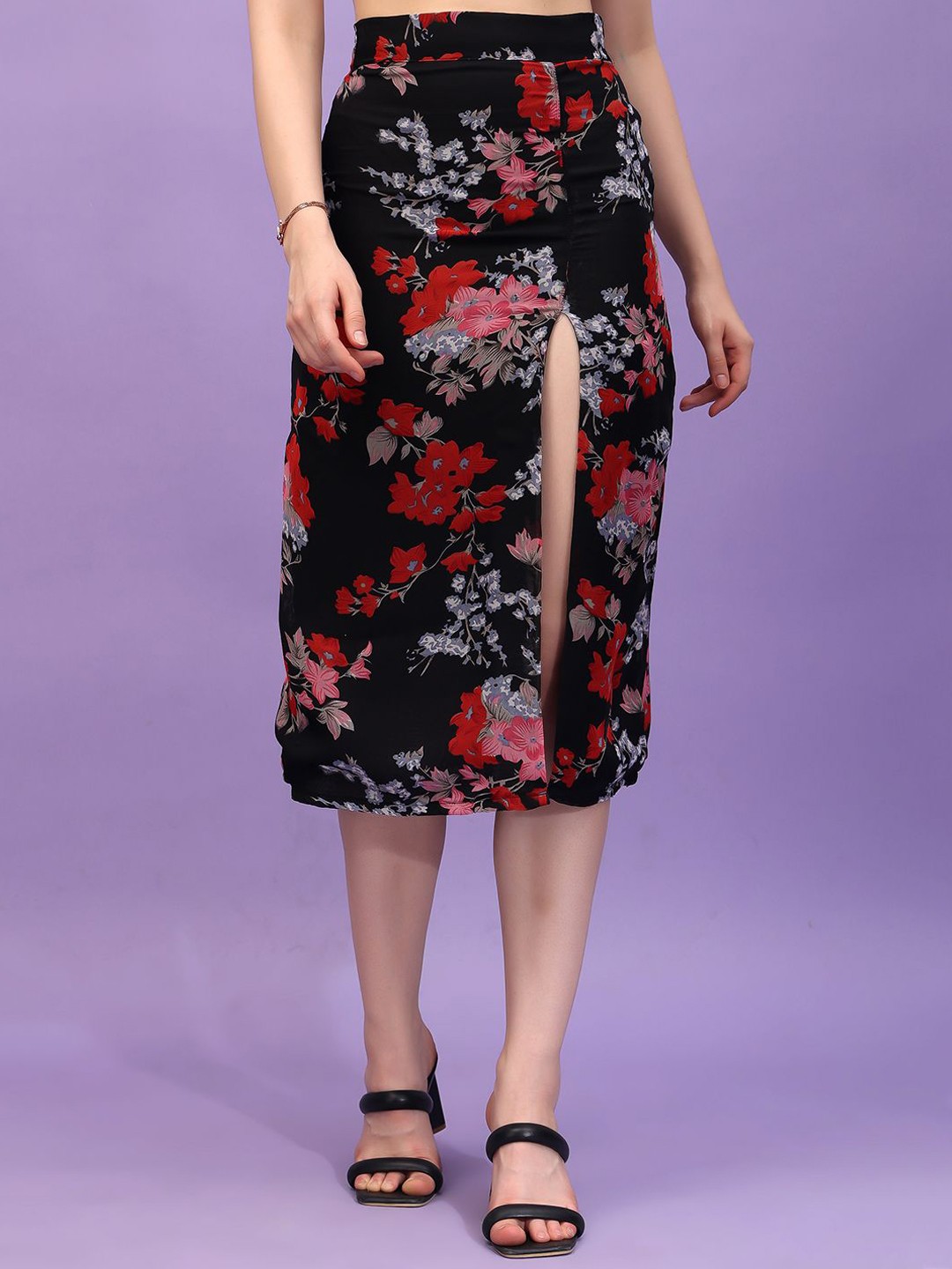 

Cation Floral Printed Front Slit Knee Length Pencil Skirt, Black