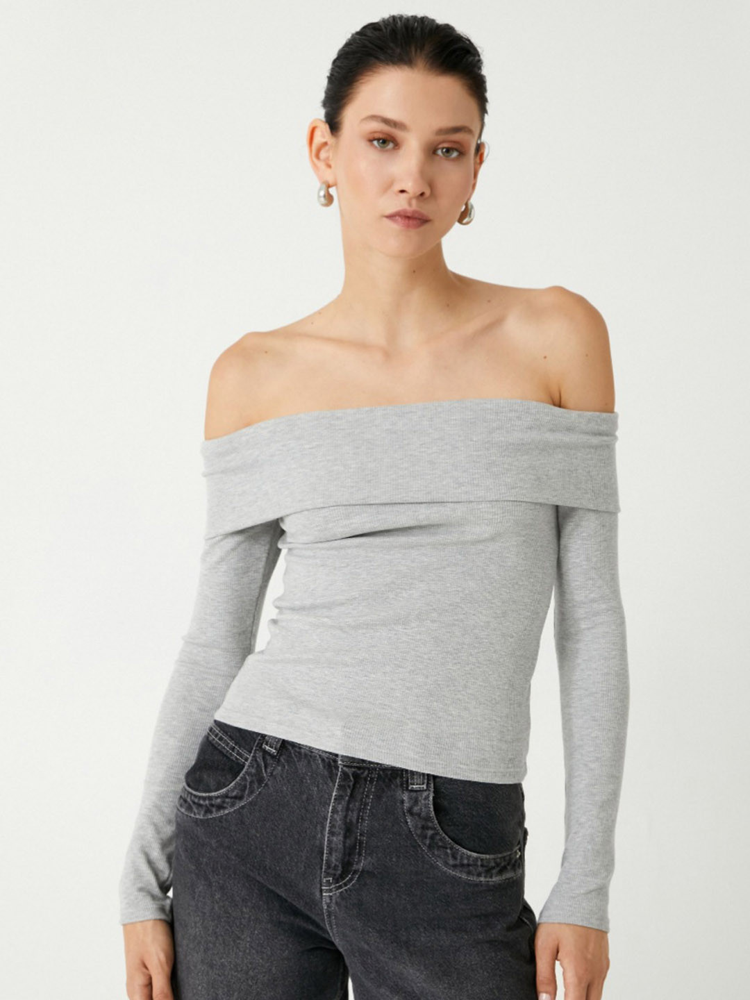 

Koton Women Colourblocked Extended Sleeves Pockets Slim Fit T-shirt, Grey
