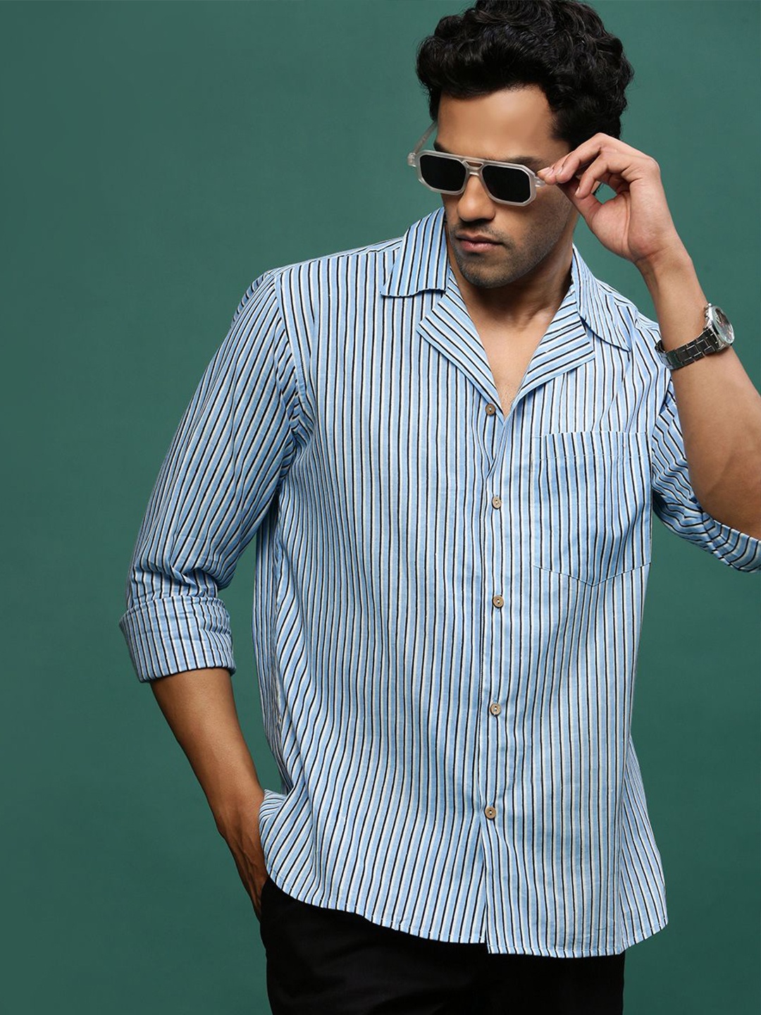 

Sangria Men Modern Cuban Collar Striped Cotton Casual Shirt, Blue