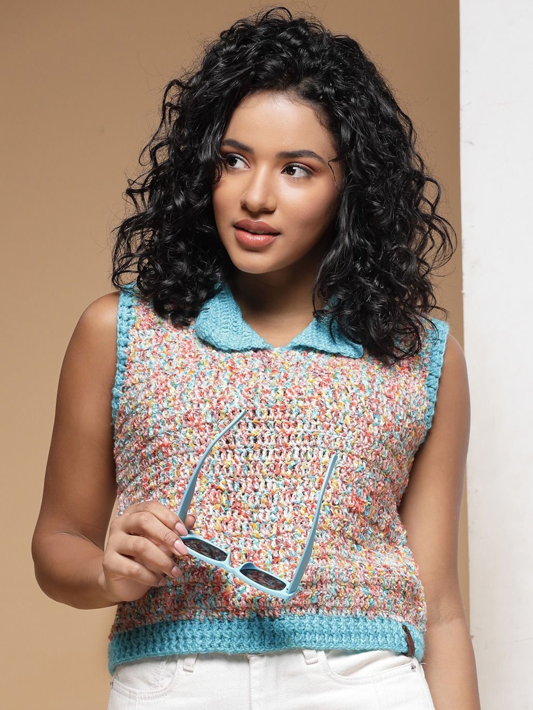 

Velvery Women Quirky Sweater Vest with Applique Detail, Blue