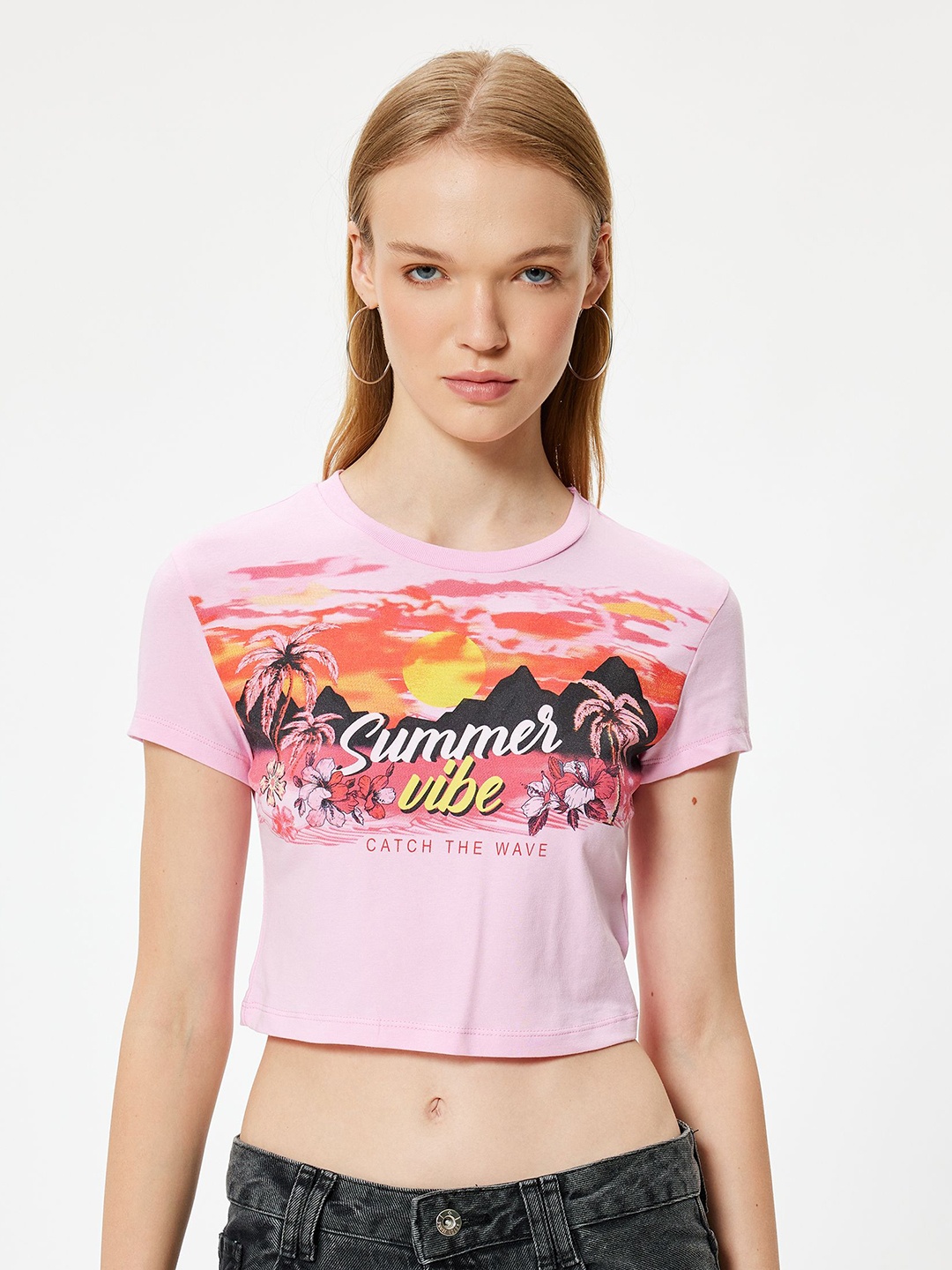 

Koton Women Graphic Printed Round Neck Cotton Slim Fit T-Shirt, Pink
