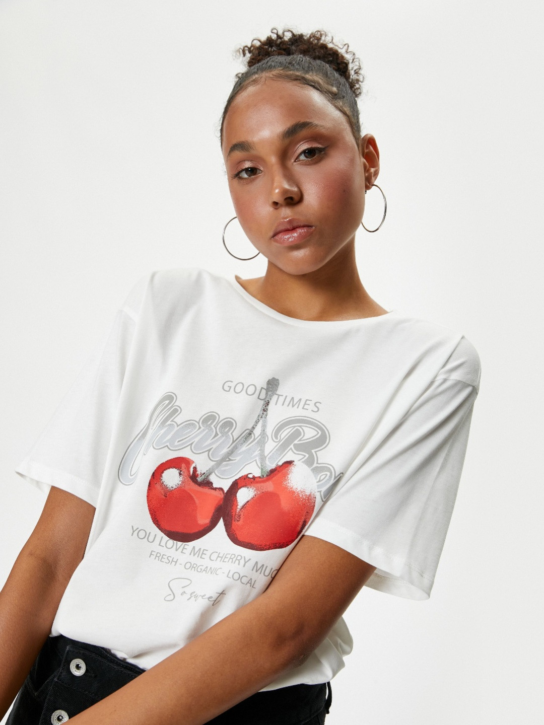 

Koton Women Graphic Printed Round Neck Cotton Oversized T-Shirt, White