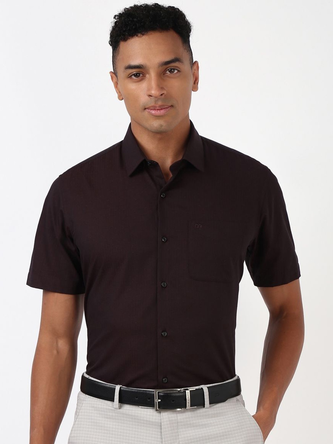 

Peter England Men Spread Collar Solid Polycotton Formal Shirt, Brown