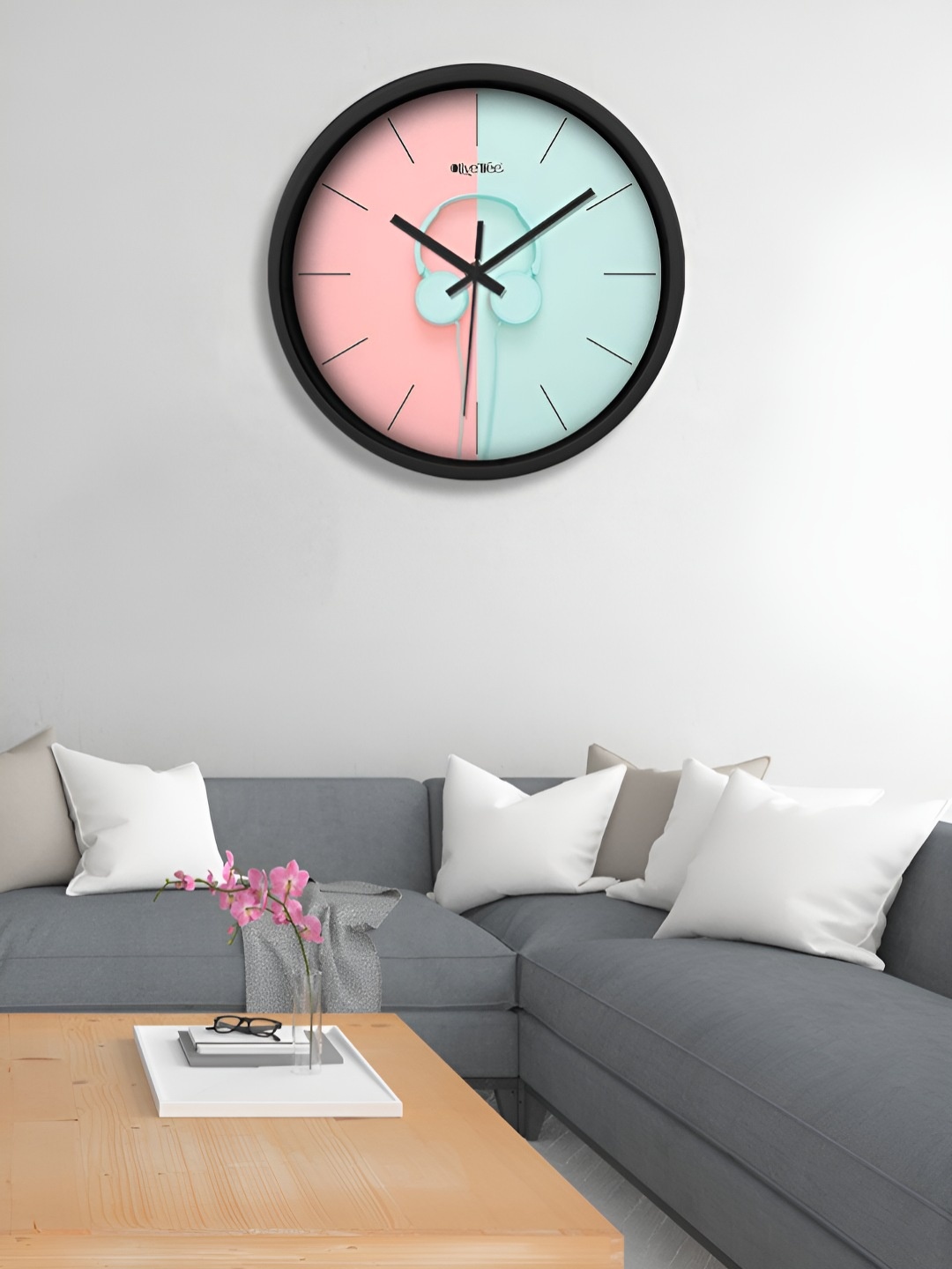 

OLIVE TREE Black & Pink Printed Contemporary Analogue Round Wall Clock