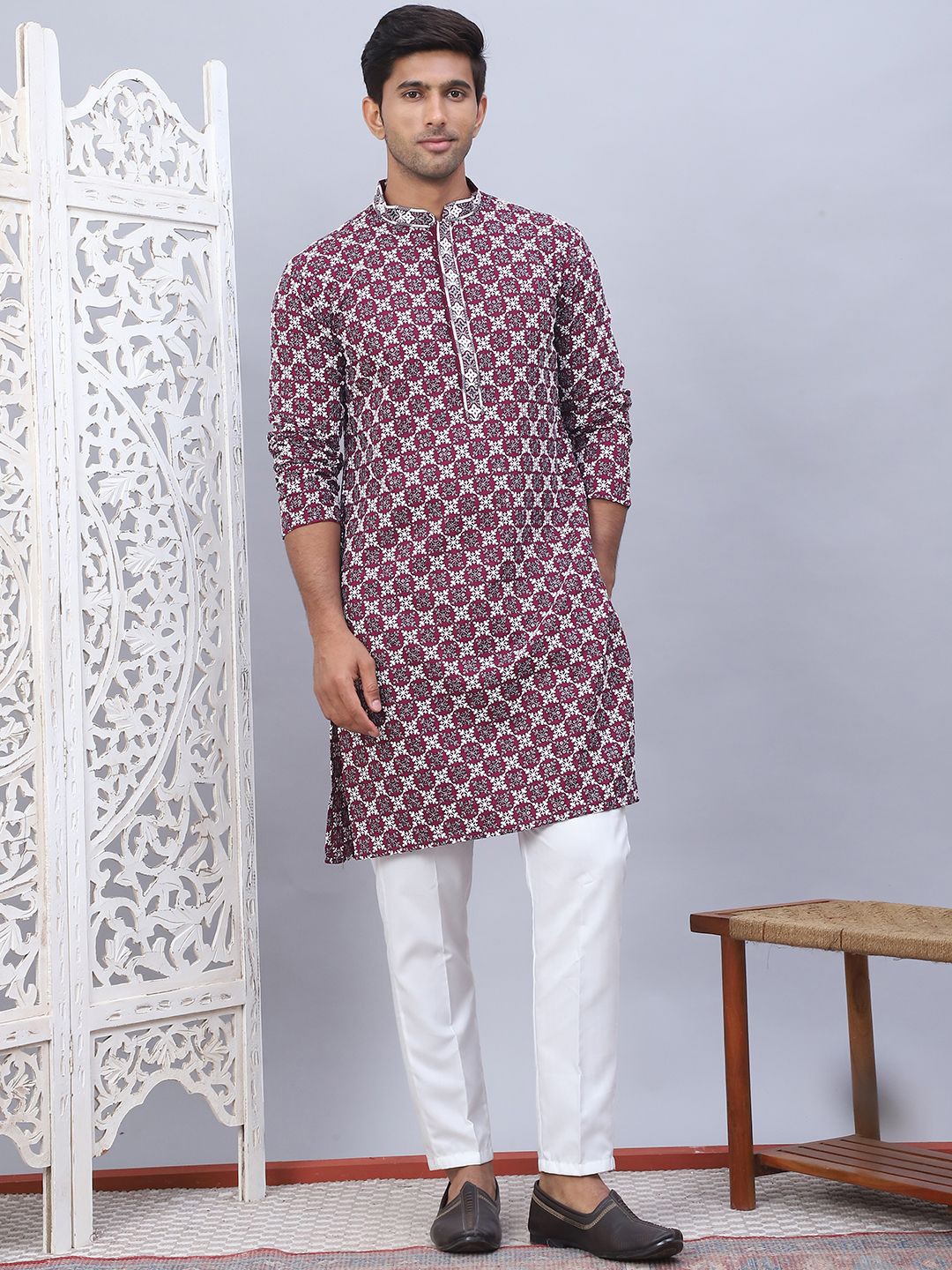 

Jompers Floral Embroidered Thread Work Mandarin Collar Straight Kurta with Pyjamas, Purple