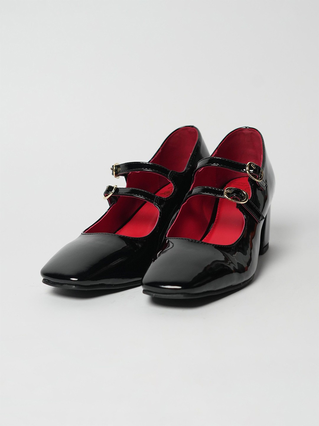 

Theater Women Colourblocked Patent Leather Block Heels Mules, Black