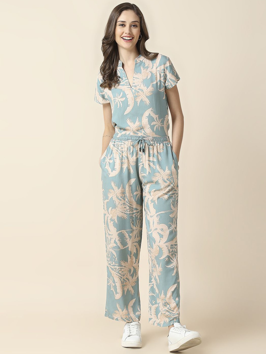 

ESTERIA Floral Printed T-Shirt & Trouser Co-Ord Set, Teal