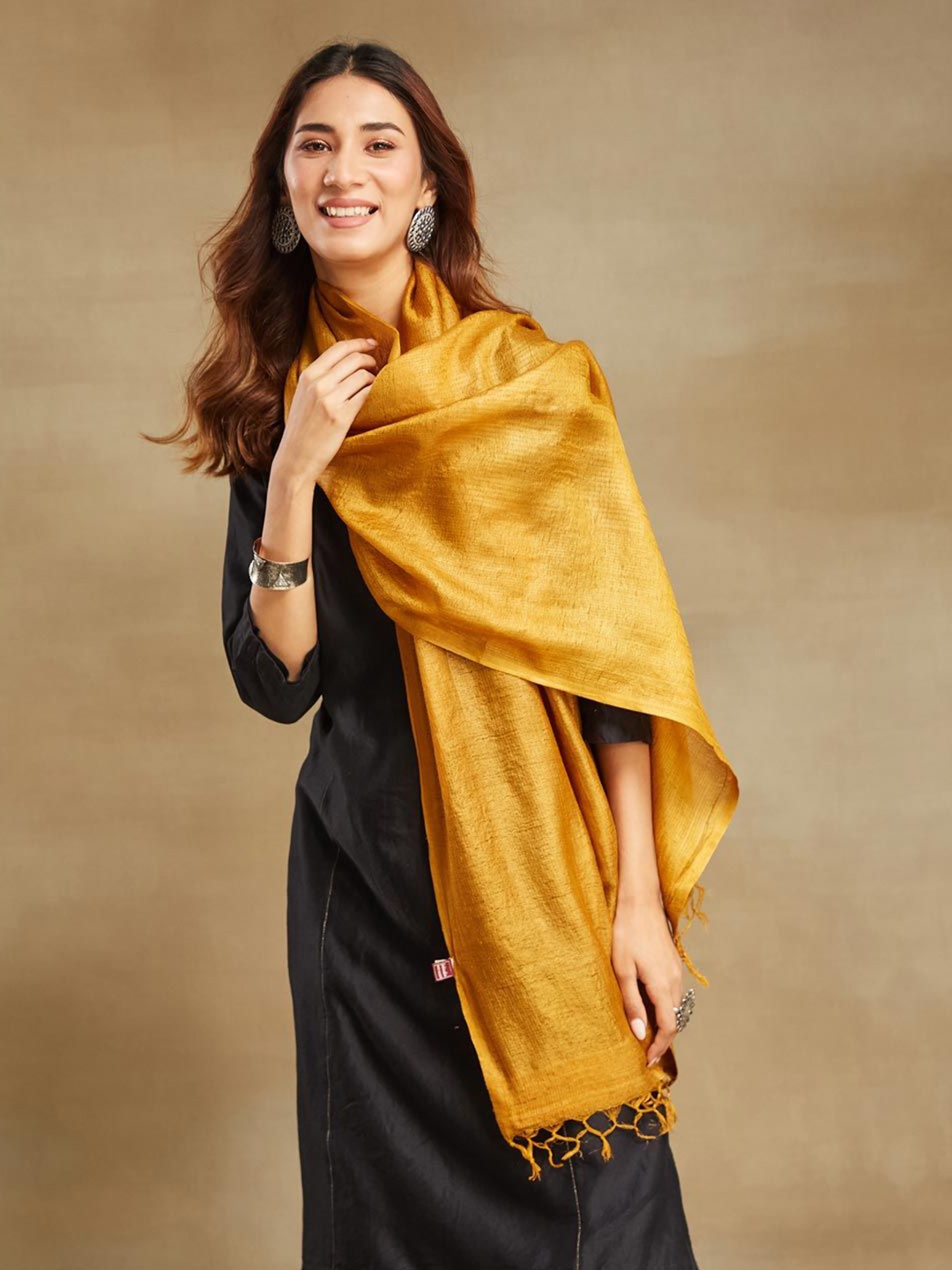 

Fabindia Women Solid Woven Stole, Mustard