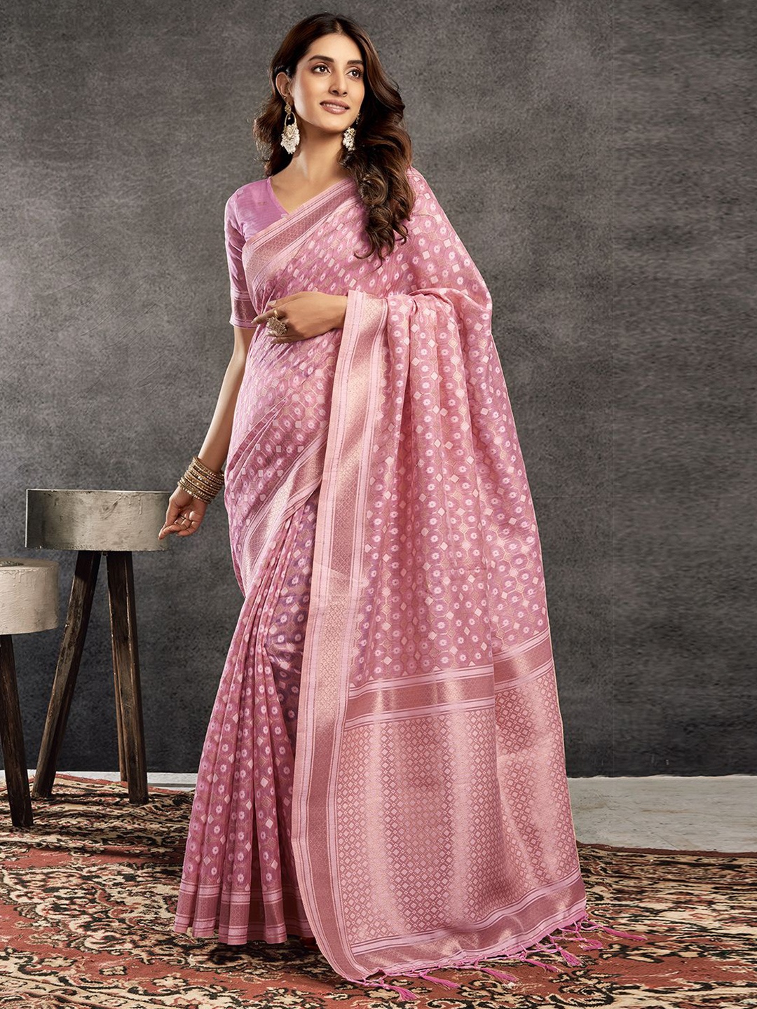 

Satrani Ethnic Motifs Zari Banarasi Saree, Pink