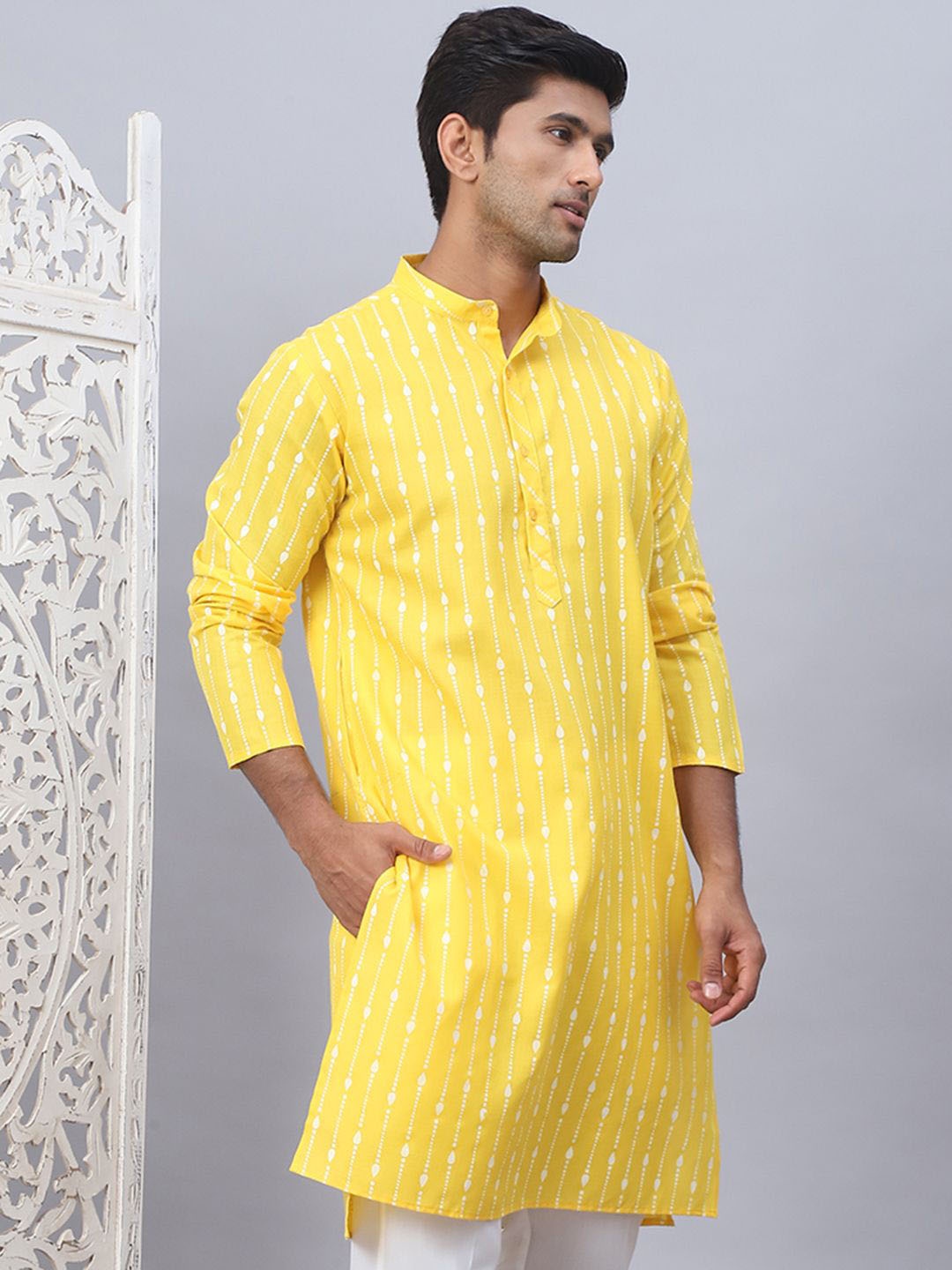 

Anouk Yellow Geometric Printed Mandarin Collar Straight Kurta