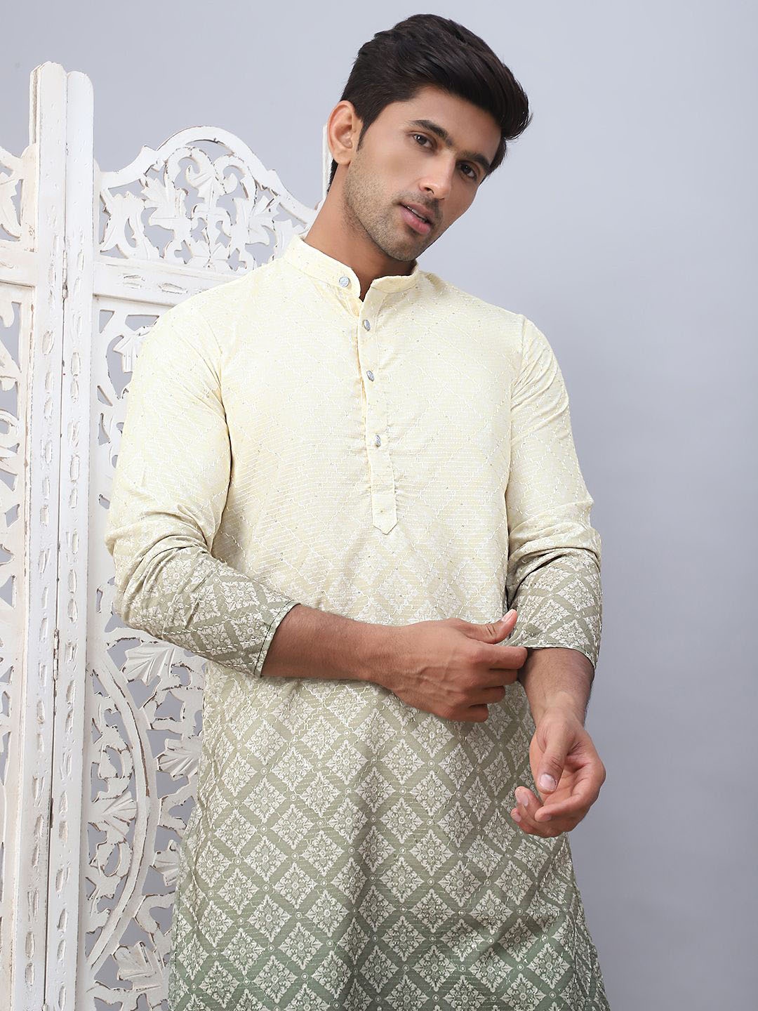 

Jompers Floral Printed Mandarin Collar Sequins Ombre Straight Kurta, Yellow