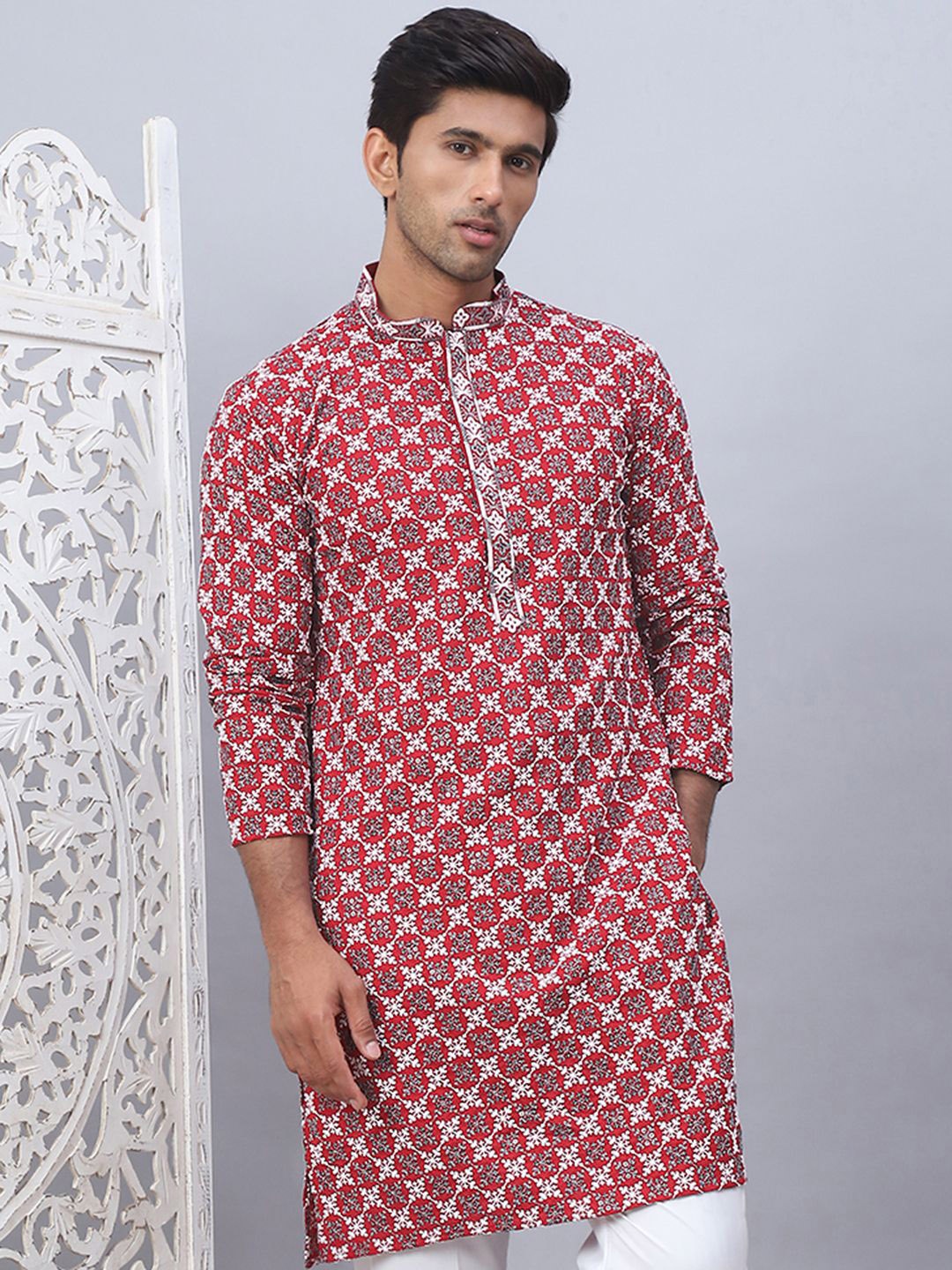 

Jompers Floral Printed Mandarin Collar Straight Kurta, Maroon