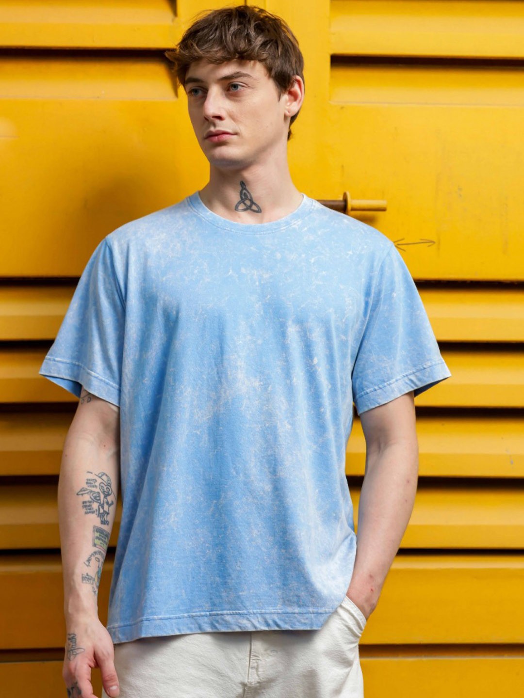 

TOMHIDDLE Men Dyed Round Neck Cotton Relaxed Fit T-Shirt, Blue