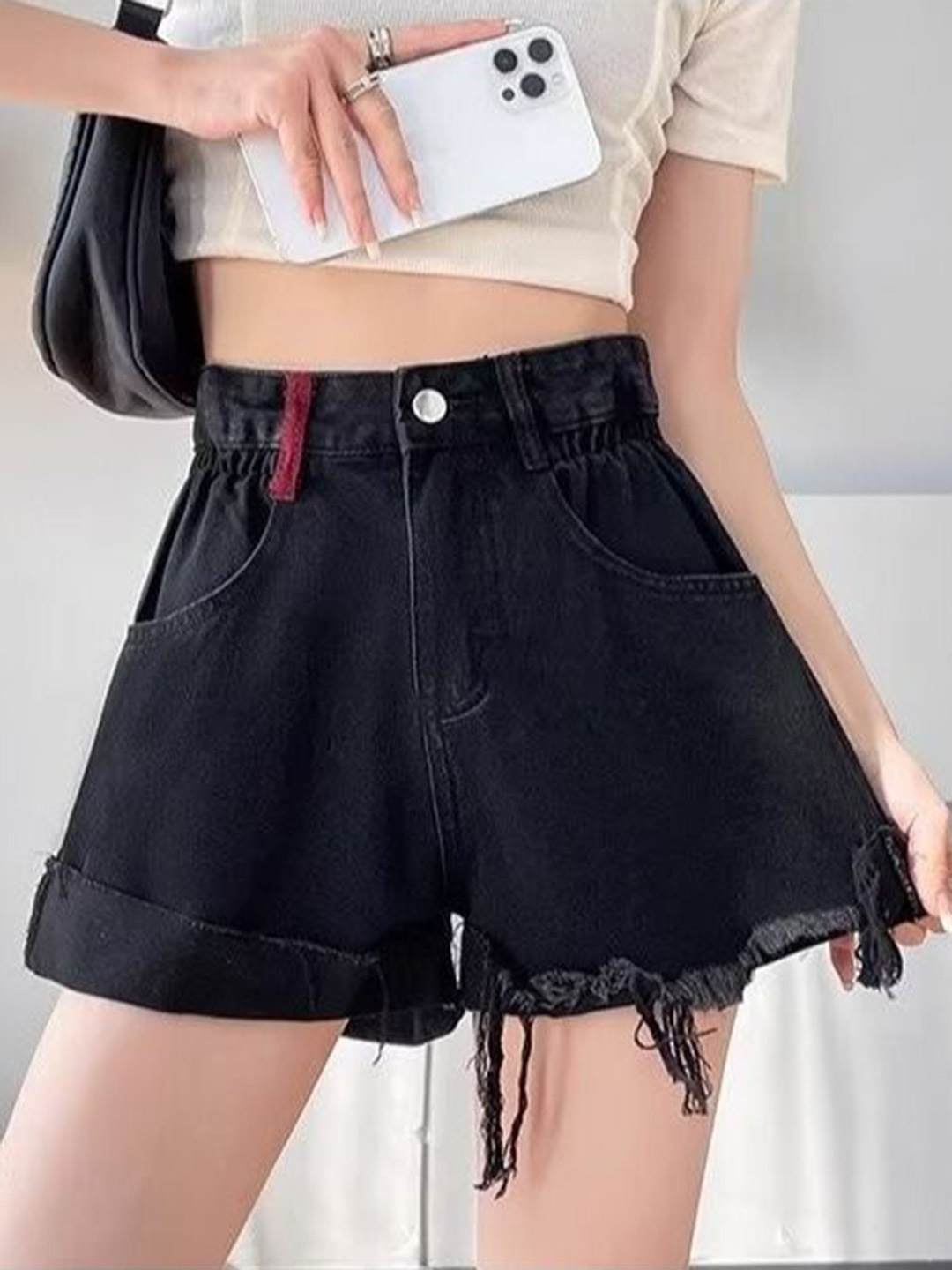

StyleCast x Revolte Women High-Rise Colourblocked Regular Shorts, Black