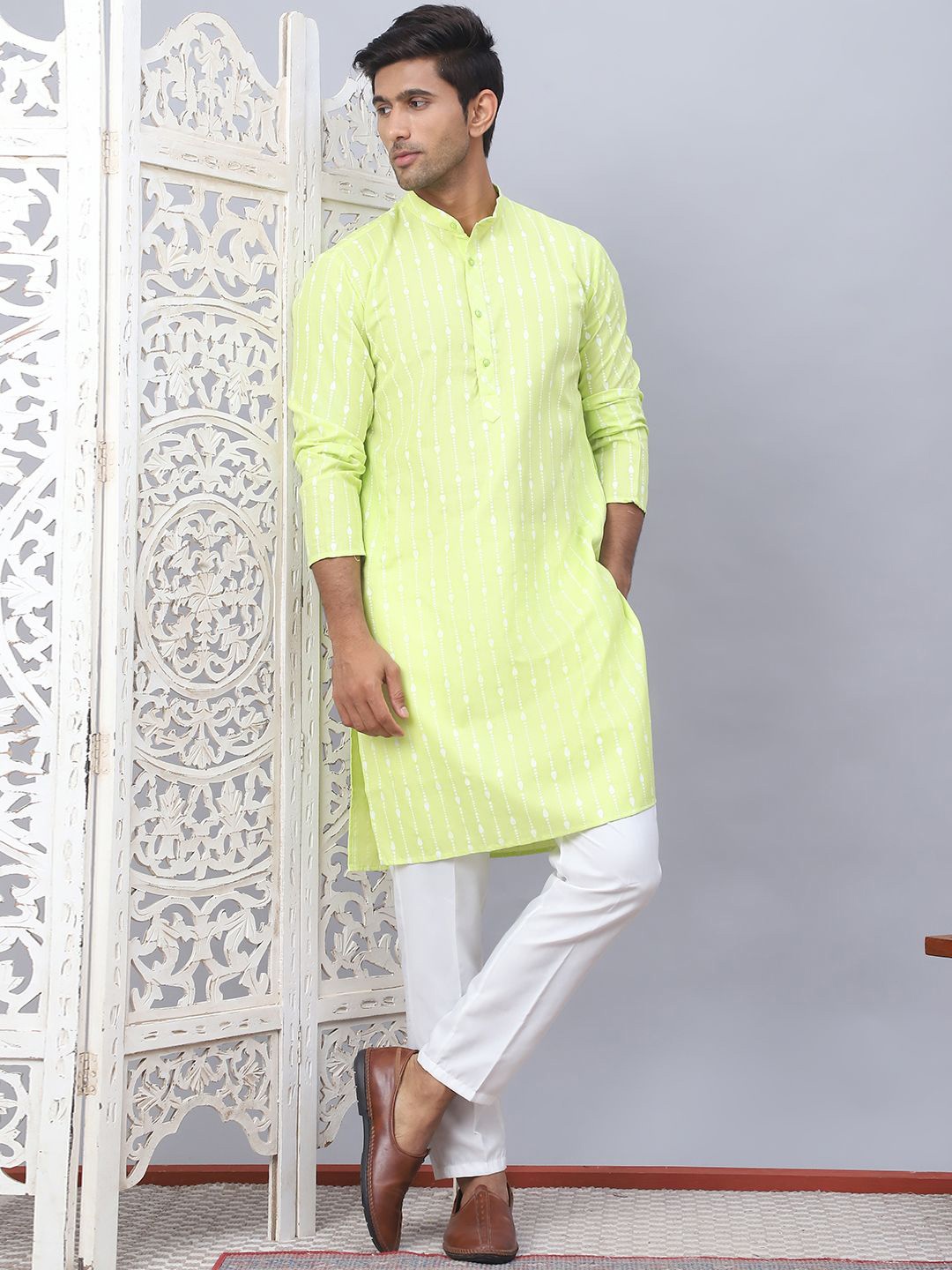 

Anouk Green Geometric Printed Mandarin Collar Straight Kurta with Pyjamas