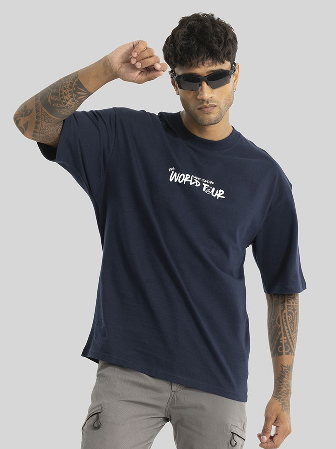 

Snitch Men Typography Printed Oversized Drop Shoulder Sleeves Round Neck T-shirt, Navy blue