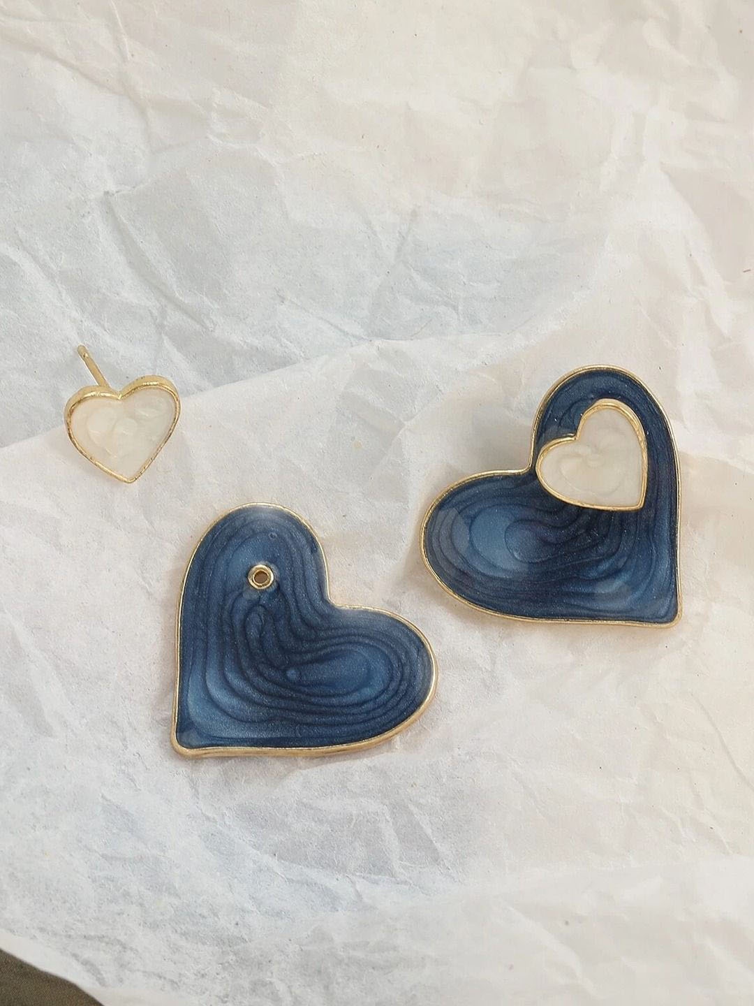 

KRENOZ Heart Shaped Contrast Double Sided Studs, Gold