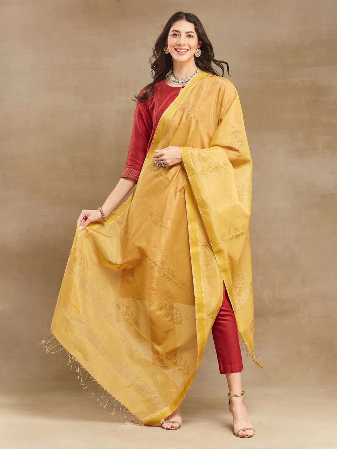 

Fabindia Floral Printed Dupatta, Mustard