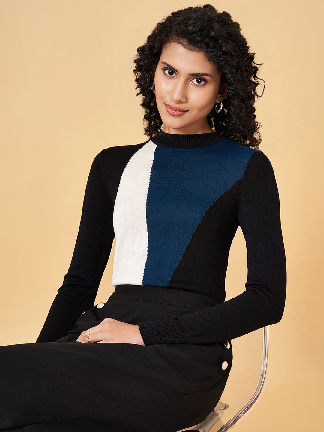 

Annabelle by Pantaloons Women Colourblocked Round Neck Top, Blue