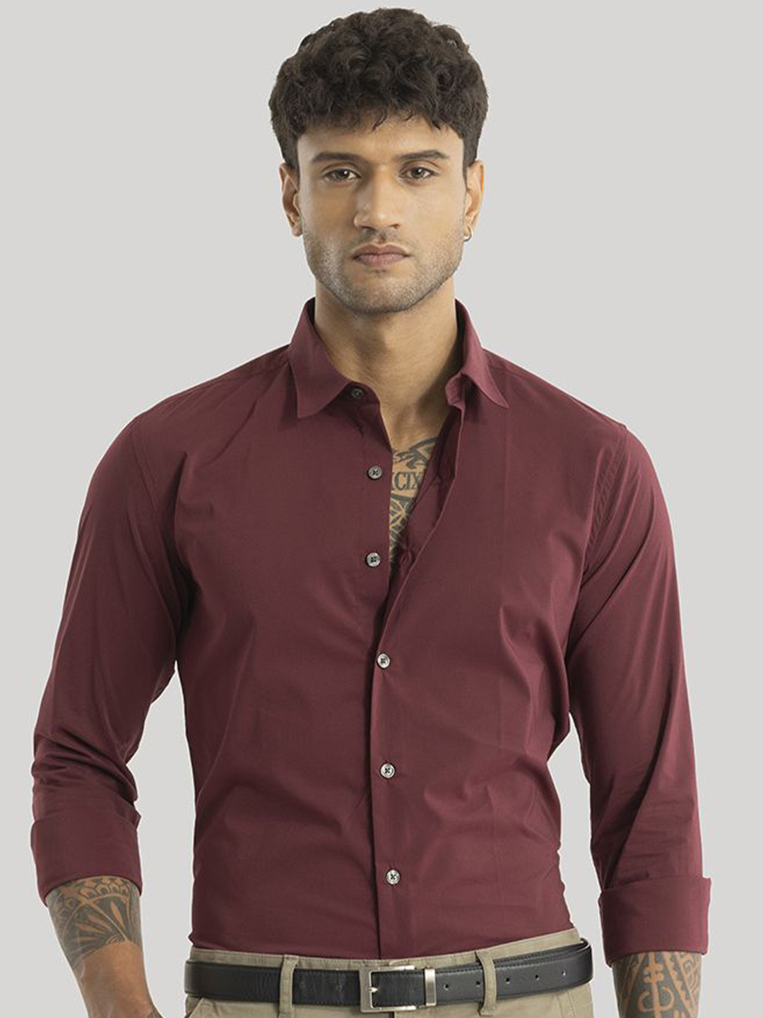 

Snitch Men Smart Slim Fit Solid Spread Collar Casual Shirt, Maroon