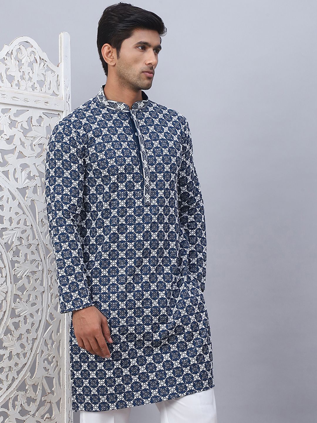 

Jompers Floral Printed Mandarin Collar Straight Kurta, Blue