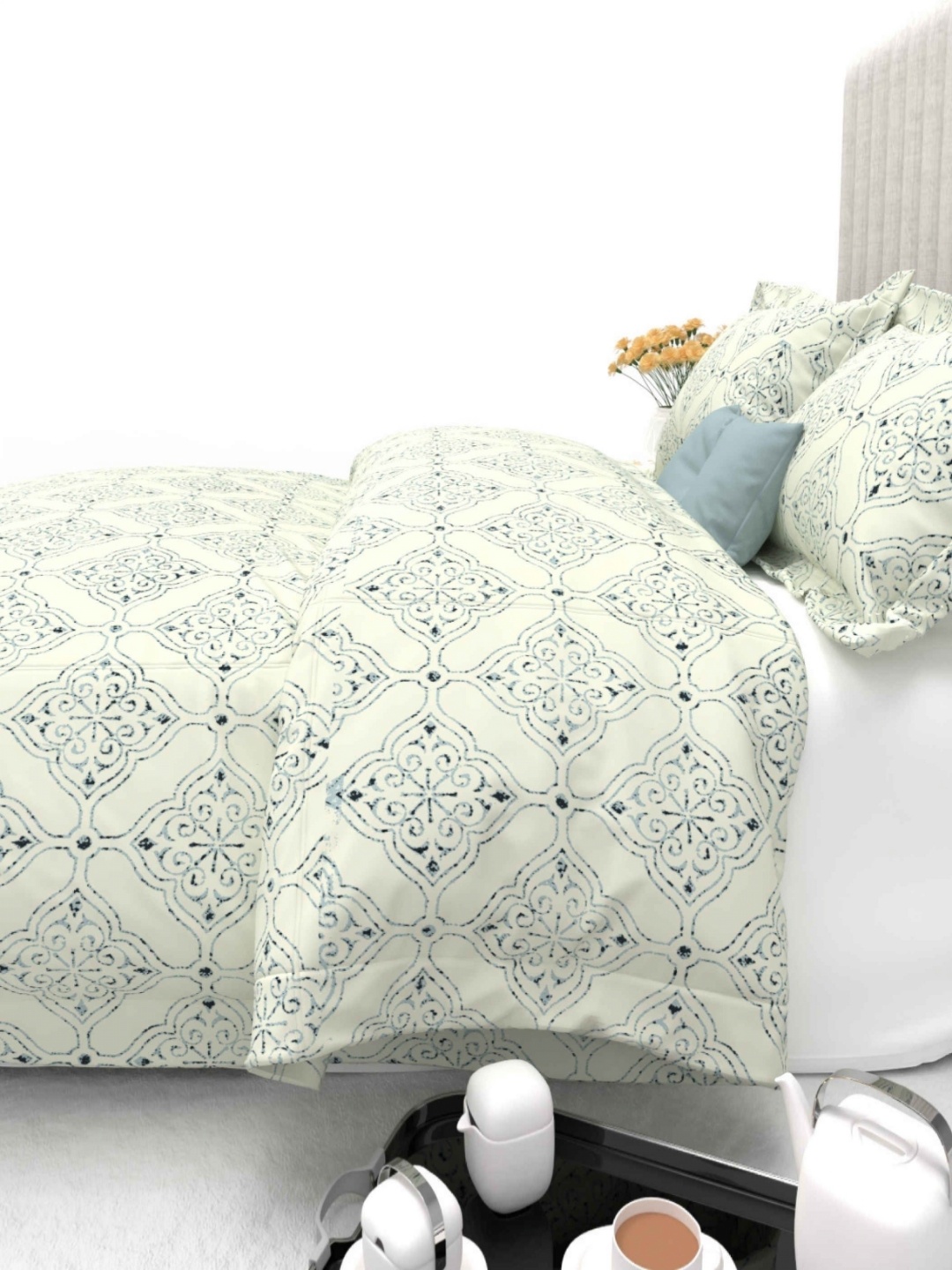 

THE WHITE MOSS Cream & Blue Ethnic Motifs 600 TC King Bedsheet with 2 Pillow Covers