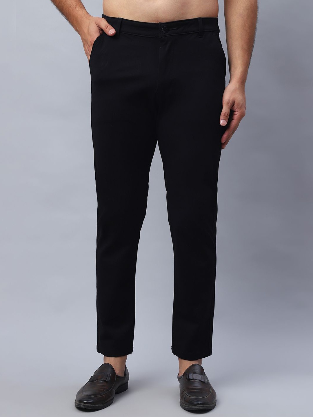 

Indian Needle Men Relaxed Tapered Fit Easy Wash Trousers, Black