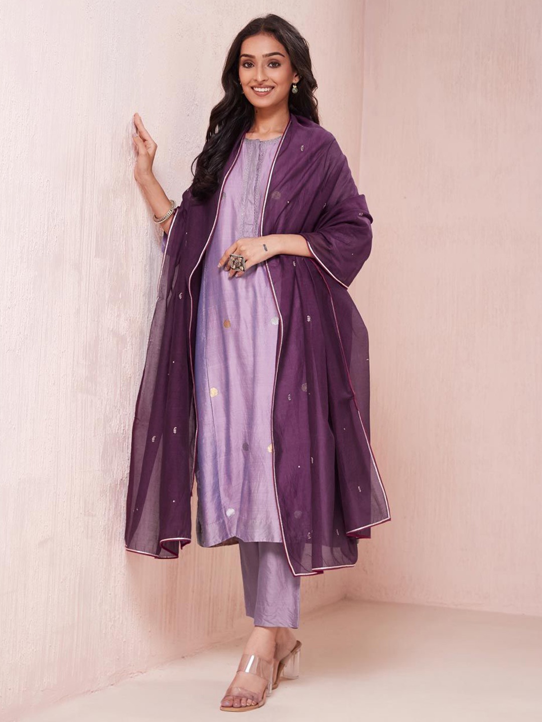 

Fabindia Paisley Embroidered Sequinned Cotton Silk Dupatta, Violet