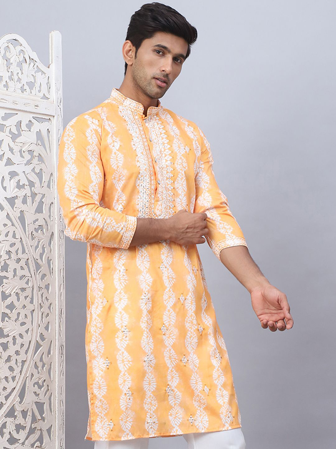 

Jompers Floral Printed Mandarin Collar Sequins Straight Kurta, Orange