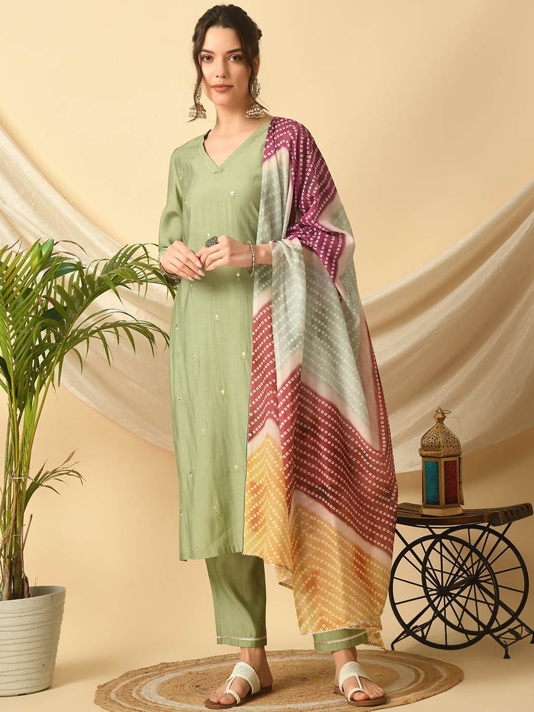 

MEESAN Embroidered Mirror Work Kurta with Trousers & Dupatta, Green