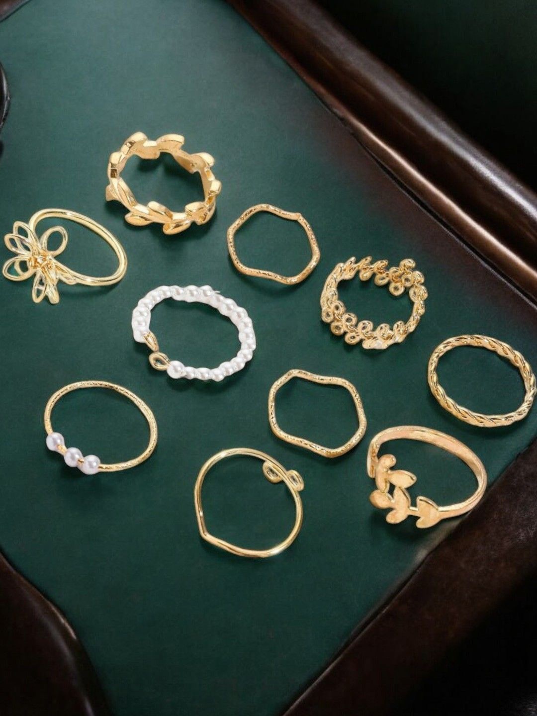 

fabula Set Of 10 Pearl-Studded Finger Rings, Gold