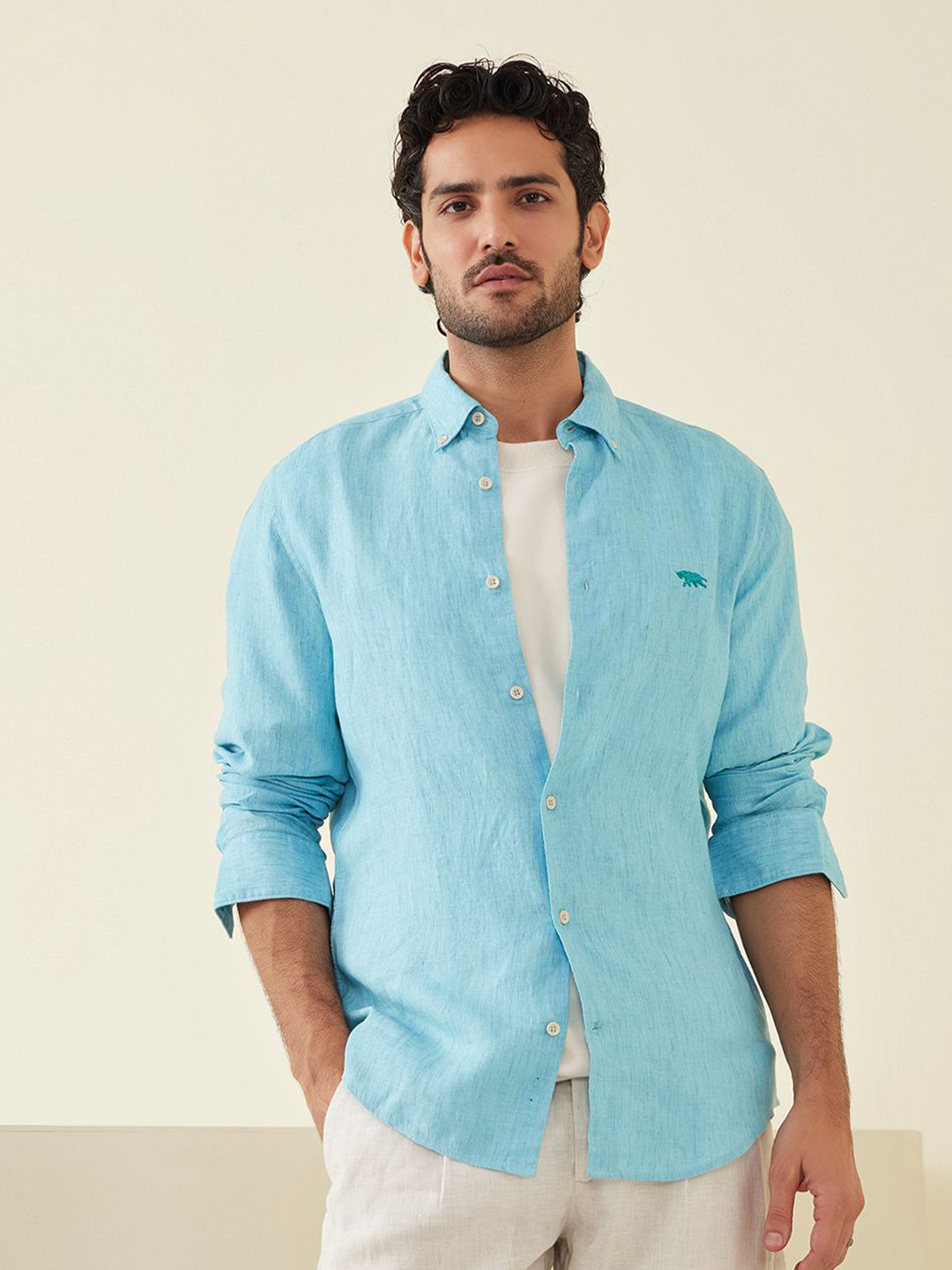 

Andamen Casual Men Solid Button-Down Collar Slim Fit Casual Shirt, Blue