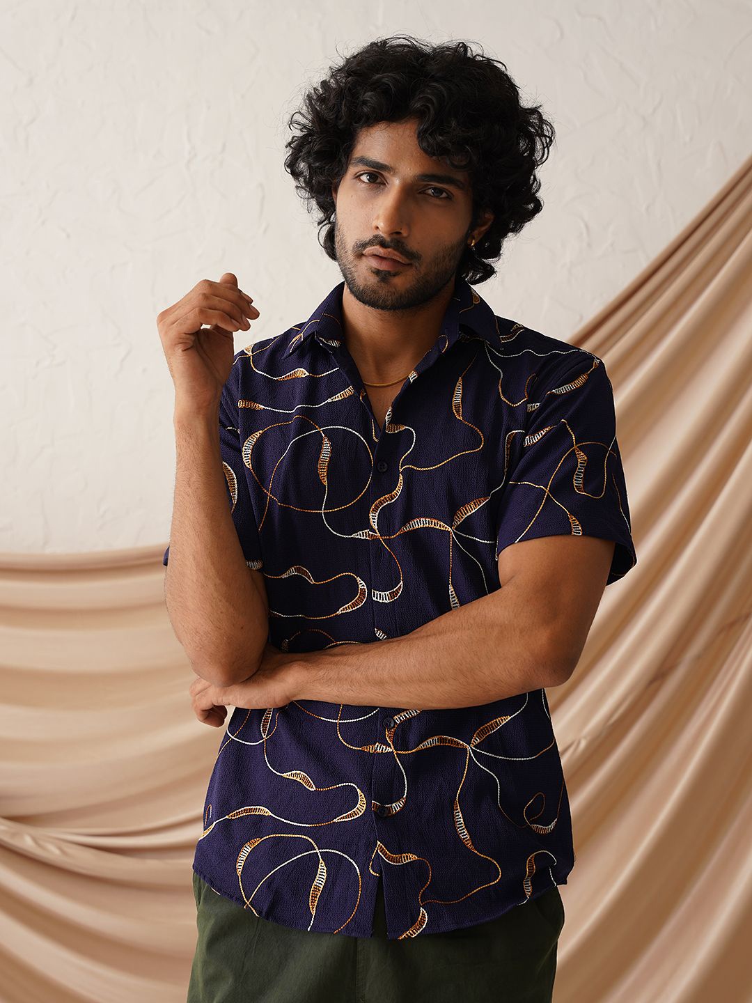 

Indian Needle Men Classic Abstract Embroidered Casual Shirt, Navy blue