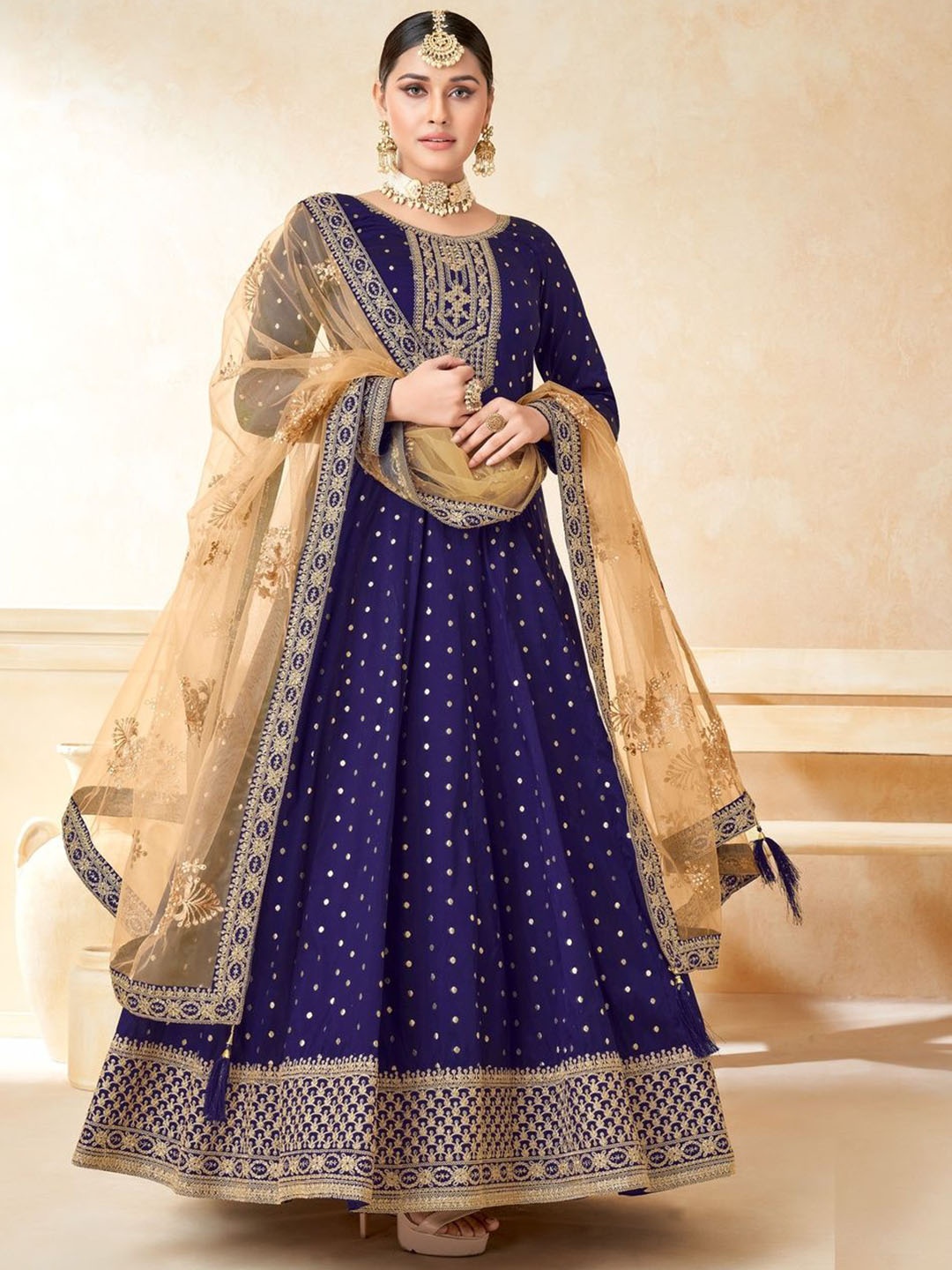 

Fashion Basket Floral Embroidered Silk Georgette Semi-Stitched Dress Material, Blue
